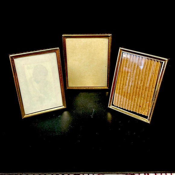 Other - Vintage set of three brass with chevron designn easel style picture frames